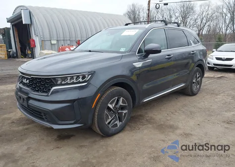 2022 Kia Sorento Hybrid S z USA, uszkodzony, nr VIN KNDRG4LG8N5084713